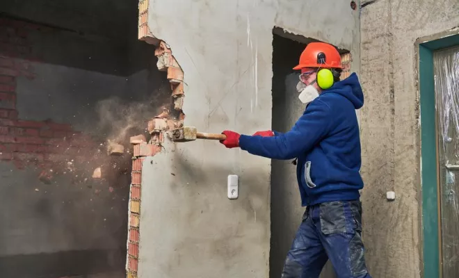 Démolition de bâtiments , Luc, MCA